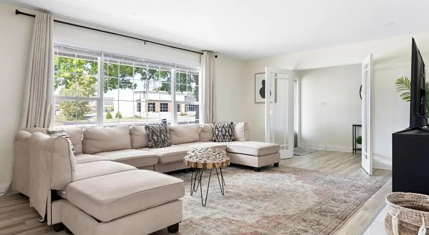 Renovated Home with Game Room & Washer and Dryer-Family Friendly - Image 1