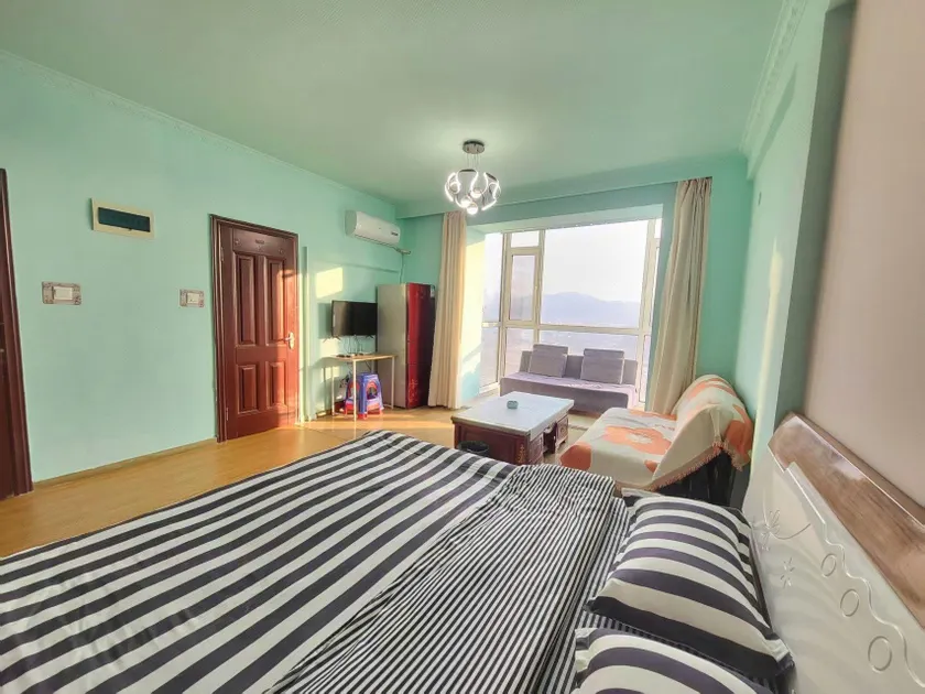 Ofina Theme Hotel - Image 1