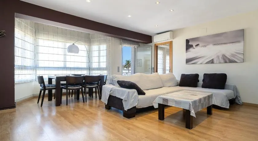 Hauzify I Apartament Sant Roc - Image 1