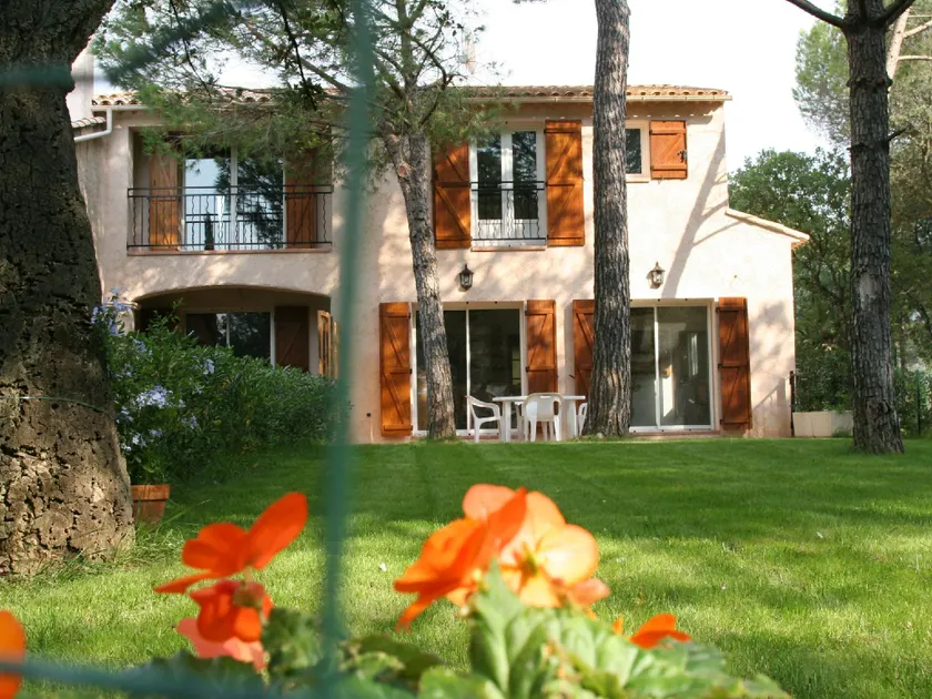 AU BOIS FLEURI Location Villa et Studios Roquebrune-sur-Argens - Image 1
