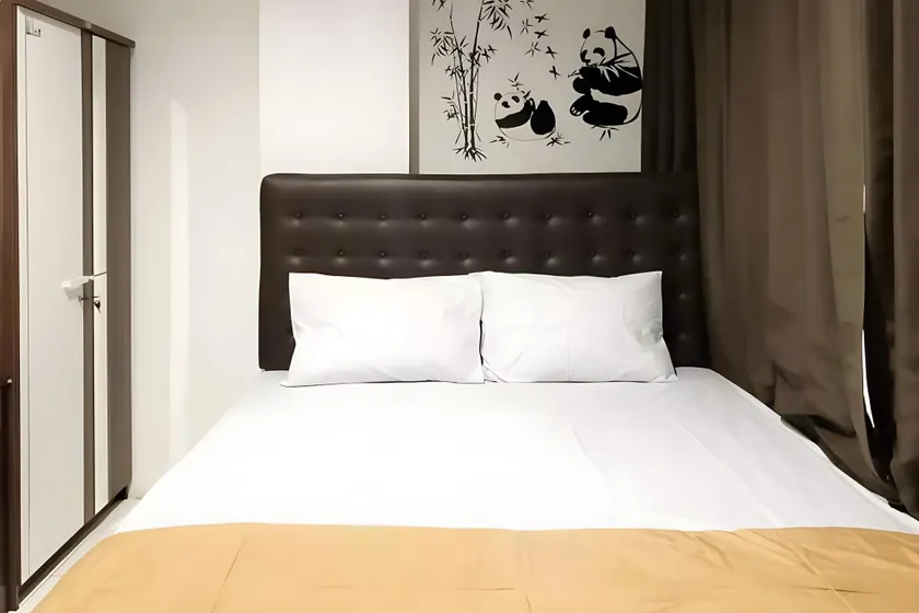 SAS Guest House Mitra RedDoorz At Darmo Park 2 Surabaya - Image 1