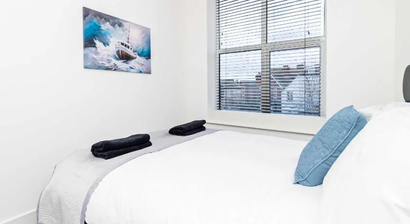 Spacious 2 Bedroom Apartment in Central Tonbridge - Image 1