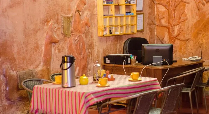 Hostal Alabalti - Image 1