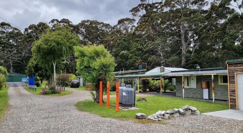 Strahan Backpackers - Image 1