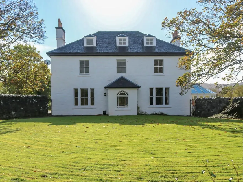 Dunvegan House - Image 1