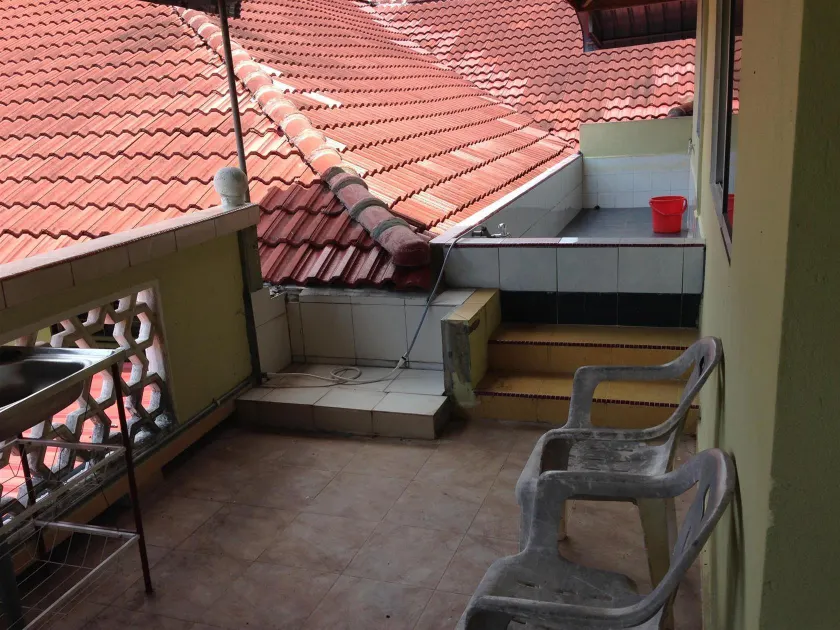 Riverside Greenery Inn - Image 1