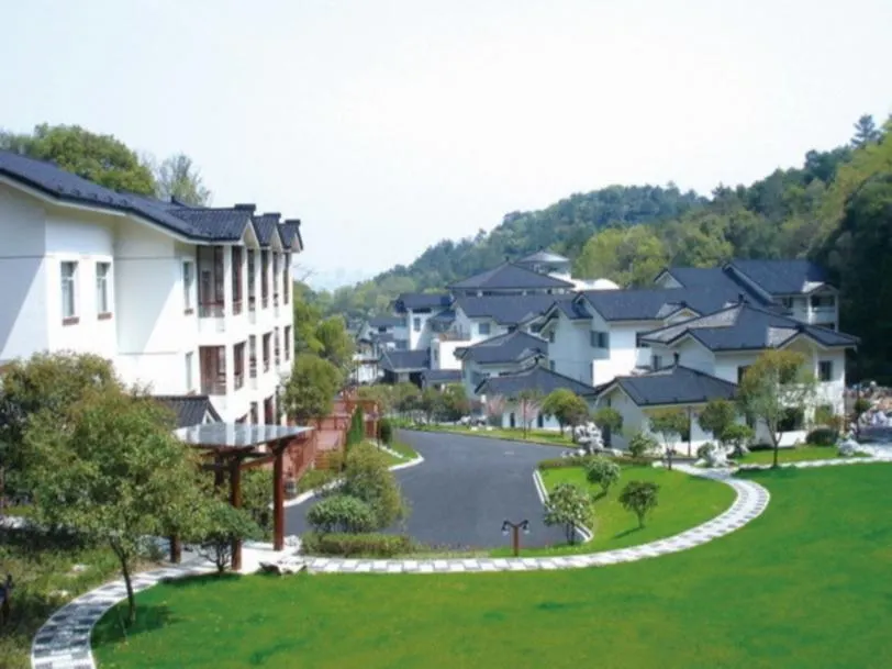 Haihua Manlong Resort - Image 1