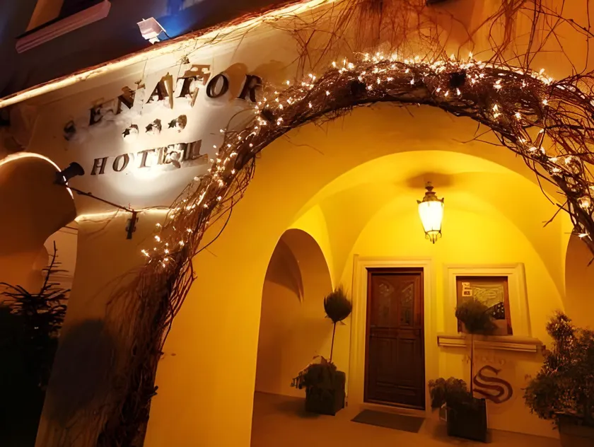 Hotel Senator - Image 1