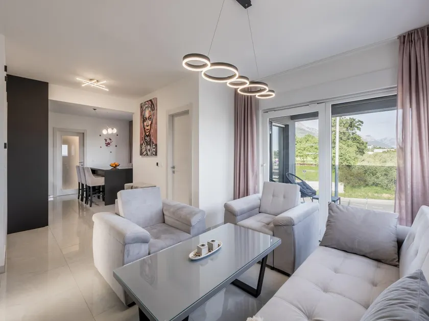 Scenic Kastel Luksic Apartments - Three Bedroom Apartment - Image 1
