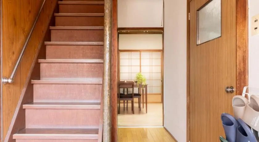 Whole House 27minutes to Osaka Namba Doutonbori 38 minutes to Nara, 60 minutes to Kansai Airport - Image 1