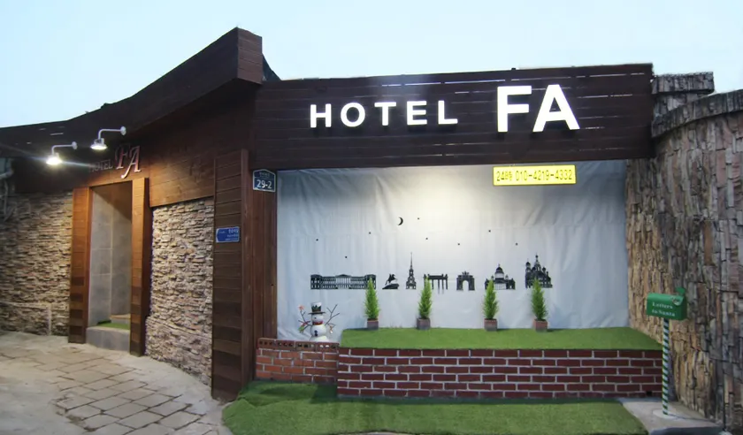 Hotel FA - Image 1