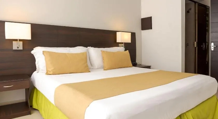 Hotel Manantial Melgar Torre 2 - Image 1