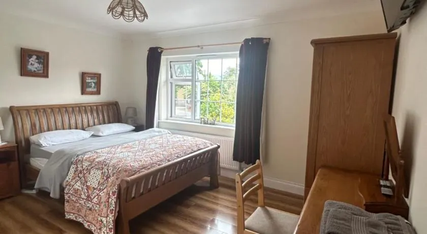 The White House B & B - Image 1