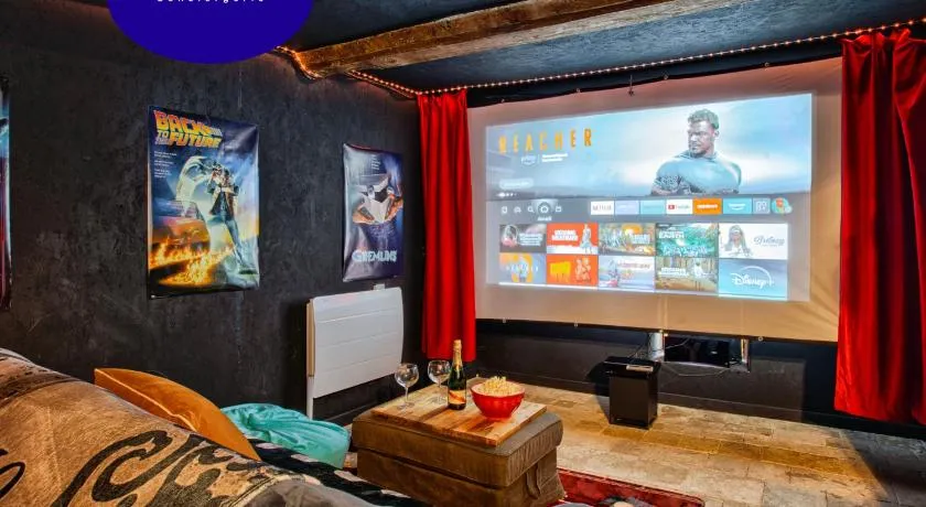 Cinéma Room - Salle vidéo projecteur - Netflix - Image 1