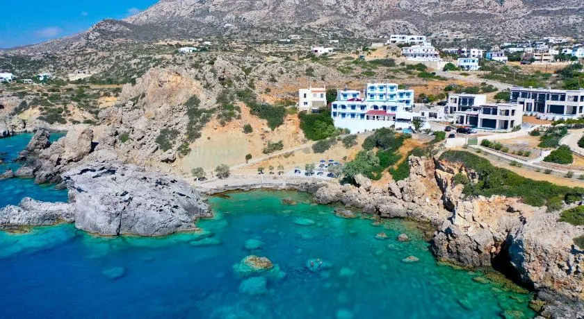 Castelia Bay Hotel - Image 1