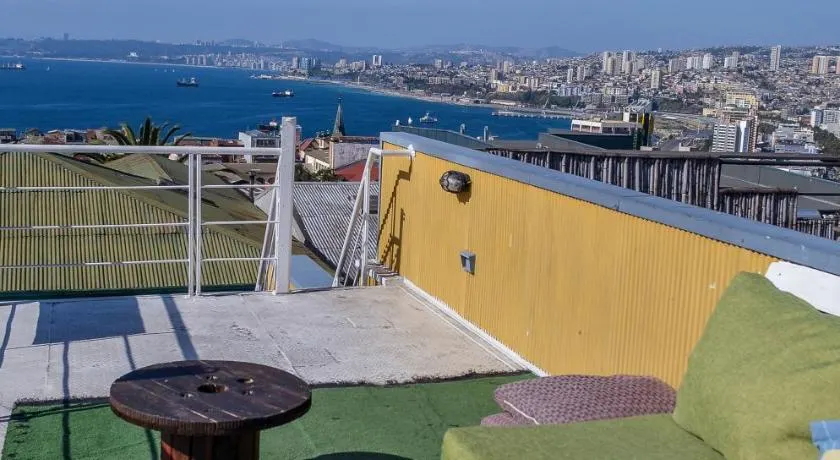 Lemuria Hostel - Image 1