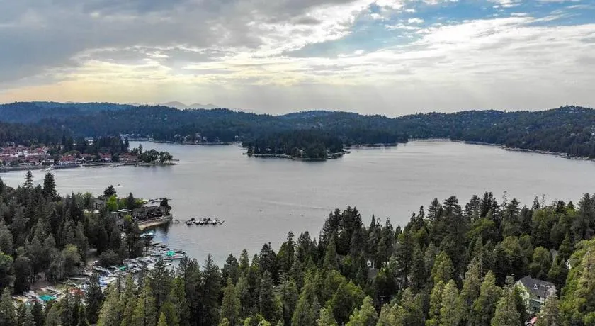 Lake house Cabin - Lake Arrowhead - Image 1
