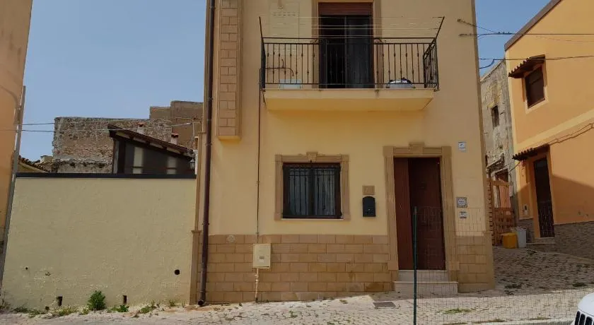 Casa dalle valli del castello - Image 1
