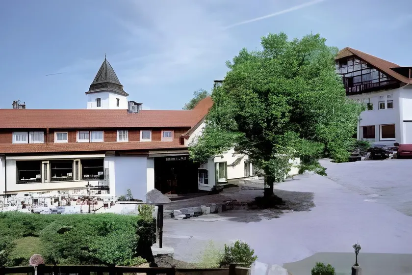 Hotel zur Post - Image 1