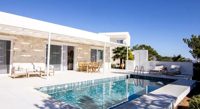 serene villas - Image 1