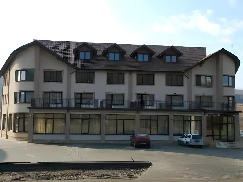 Hotel Restaurant Alesia - Image 1