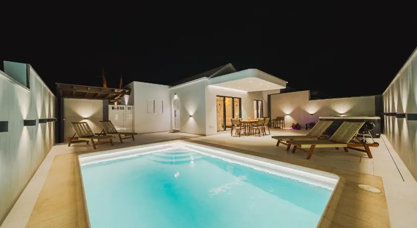 Villa Moon - Image 1