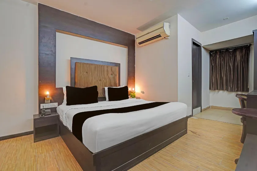 Collection O Dhanbad Railway Station Formerly Hotel VIP Residency - Image 1