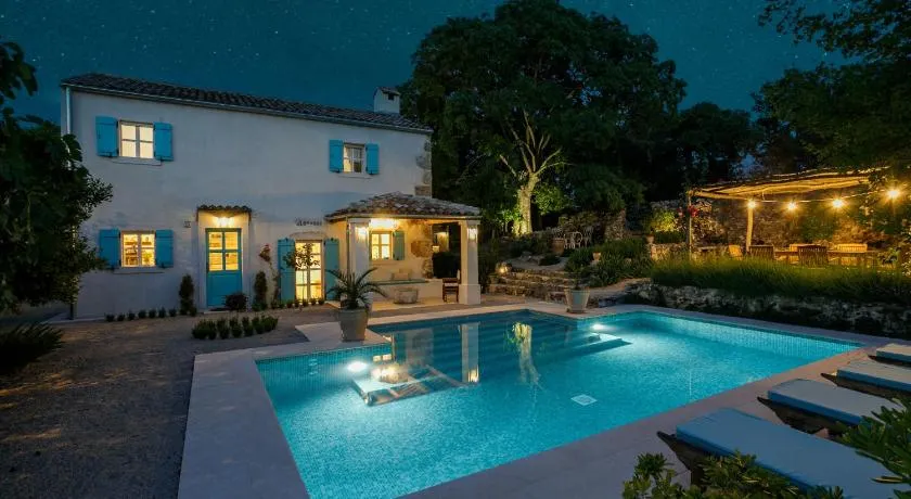 Heritage Villa Laurel - Image 1