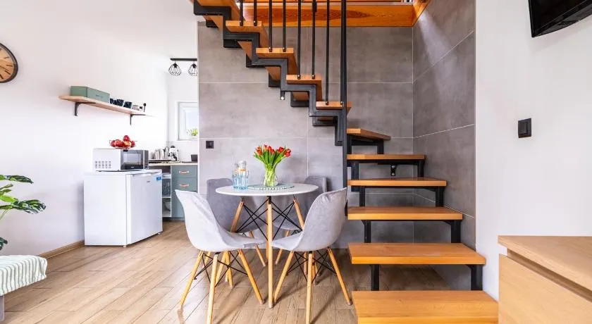 LOFT HOUSE ROZEWIE sauna & gorąca balia - Image 1