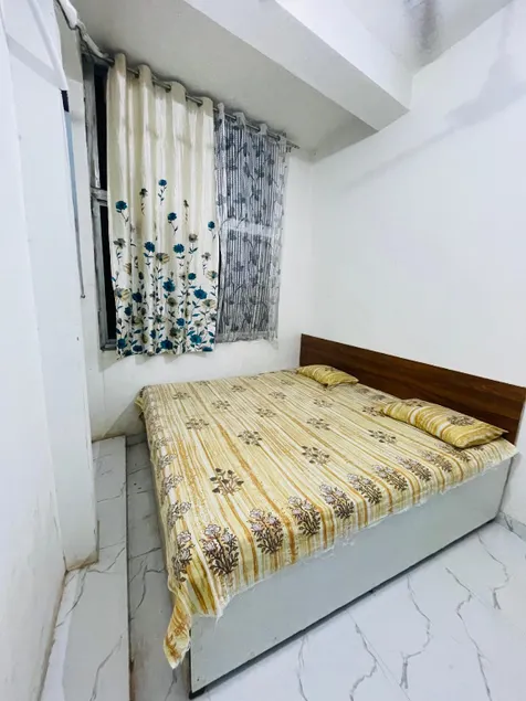 balaji hotel & guest house - Image 1
