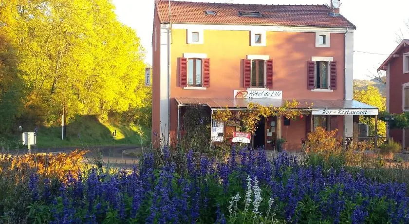 Hote de l'île chez Wendy et Fred - Image 1