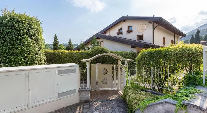 Voll ausgestattete Ferienwohnung mit Garten und Terrasse | Seeblick - Image 1