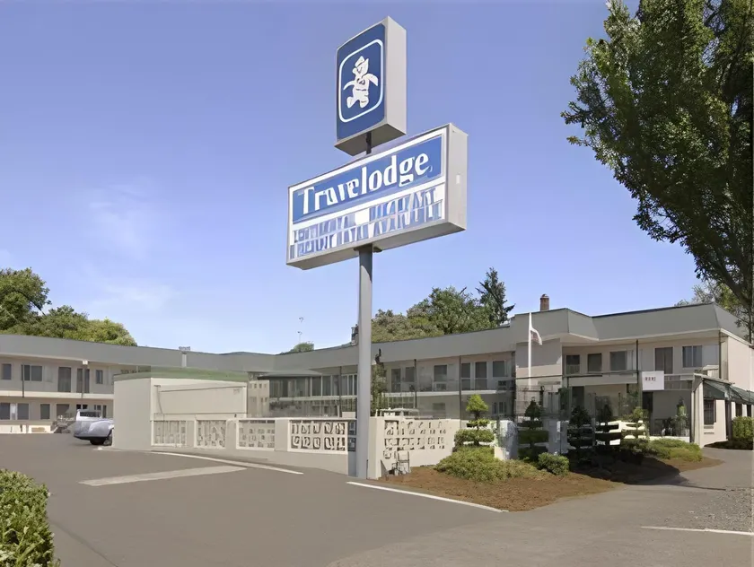 Knights Inn Salem - Image 1