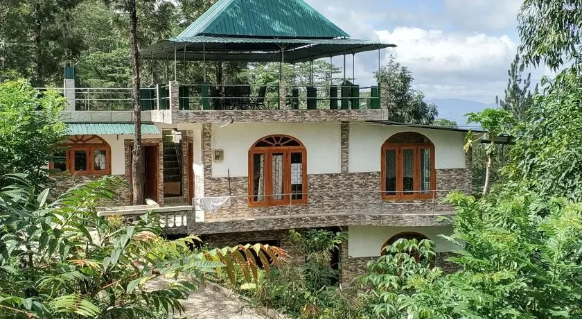 Rohana Estate Lodging & Camping - Image 1