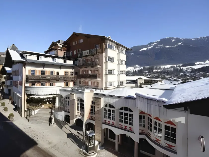 Hotel Weisses Roessl - Image 1