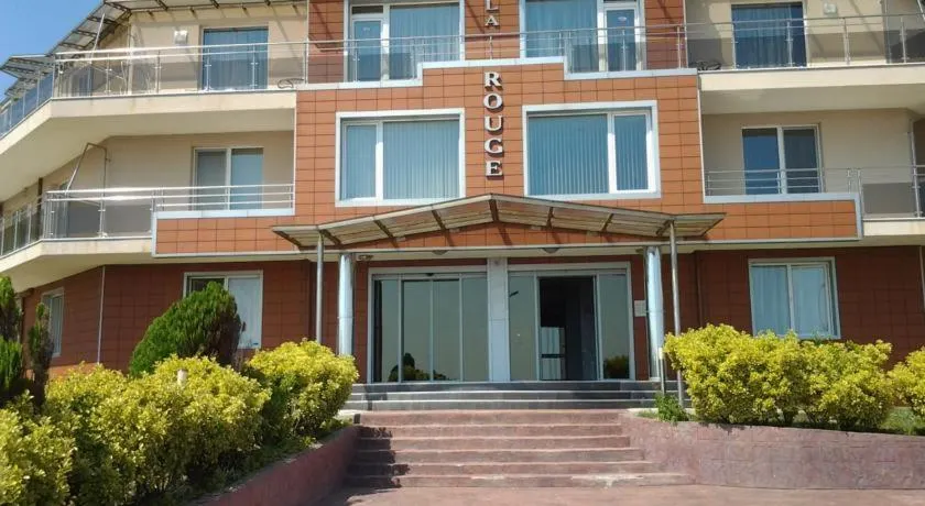 Villa Rouge - Image 1