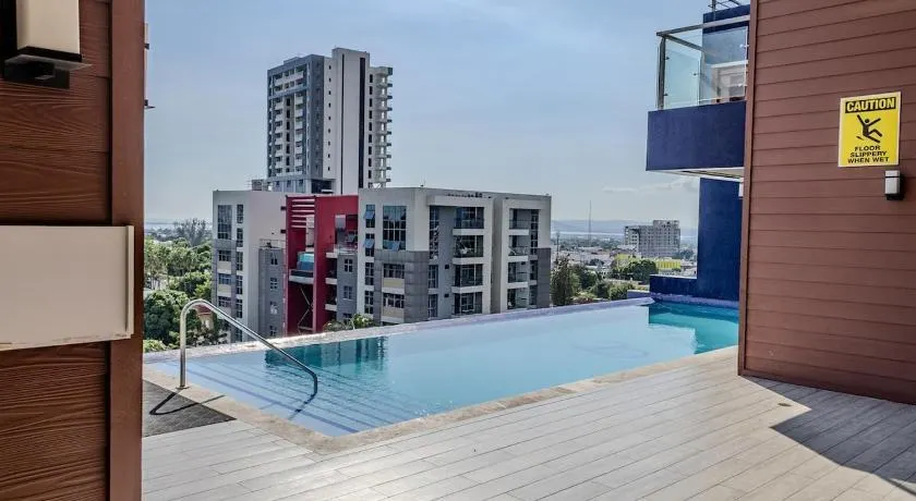 20 South Apts with pool in Kingston - Image 1