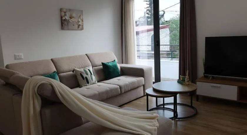 Spacious apartment with Balcony and City - Image 1