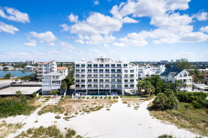 Provident Oceana Beachfront Suites - Image 1