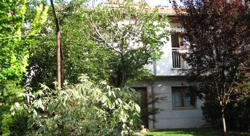 Hostel Oasis - Image 1