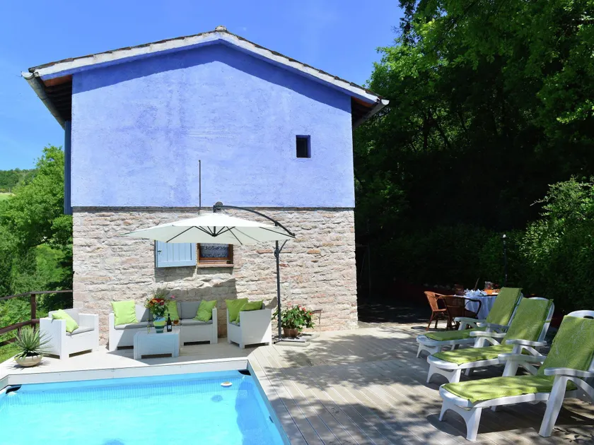 Beautiful Villa in Fabriano Marche with Swimming Pool - Image 1