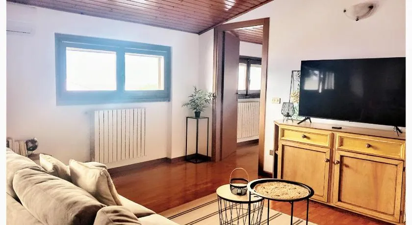 Appartamento in centro con vista lago a 5 minuti da Menaggio - Image 1