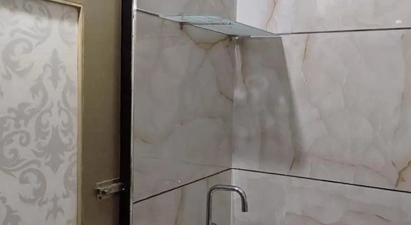 Poonam rest house - Image 1