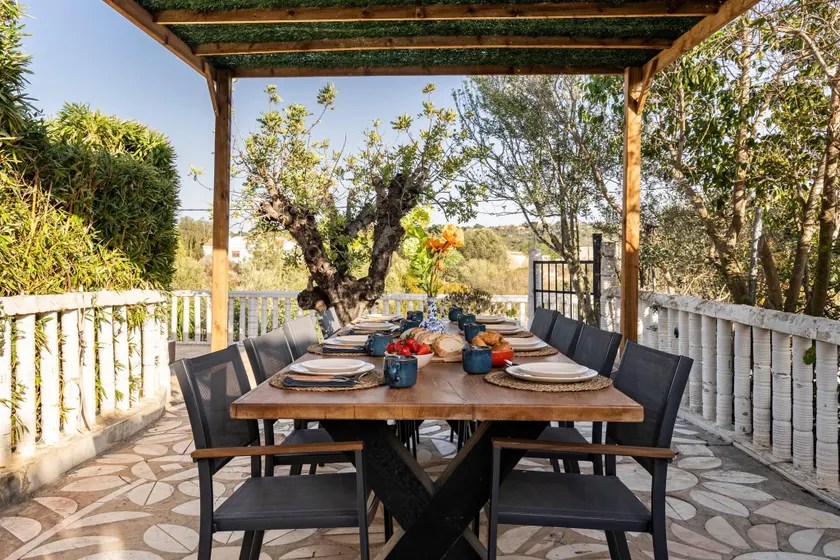 Casa Rosa Longterm Living and Workspace - Image 1