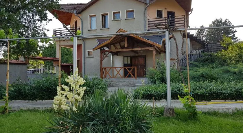 Къща за гости Садина - Image 1