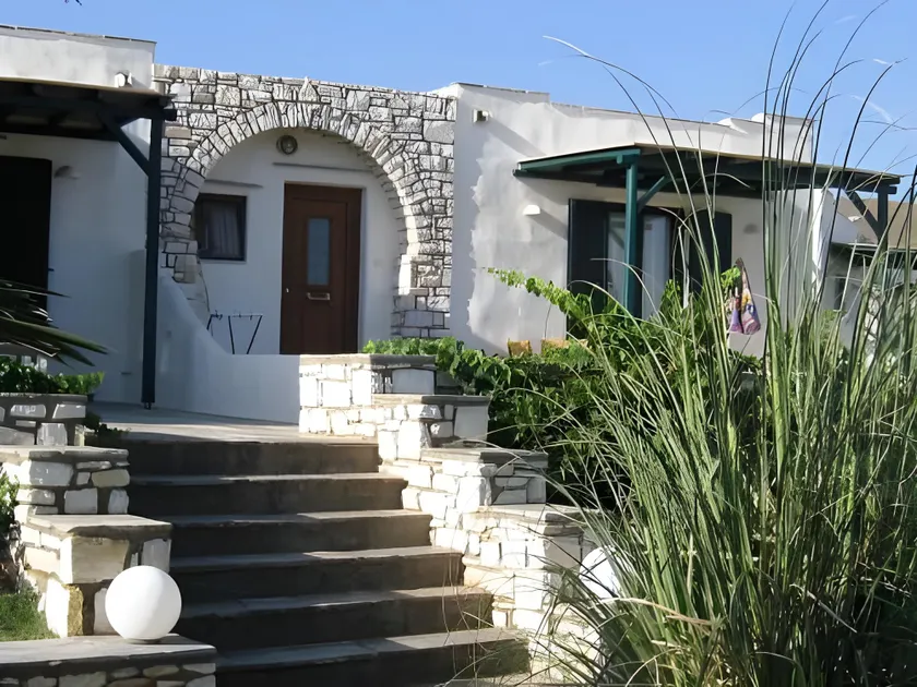 Anemones Studios & Suites - Onar Hotels Collection - Image 1