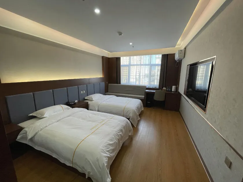 Jingguo Hotel - Image 1