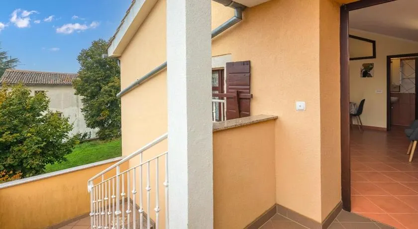 Iva Apartments - Image 1