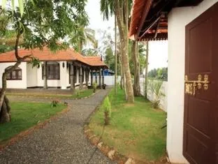 Bamboo Lagoon Backwater Front Resort - Image 1