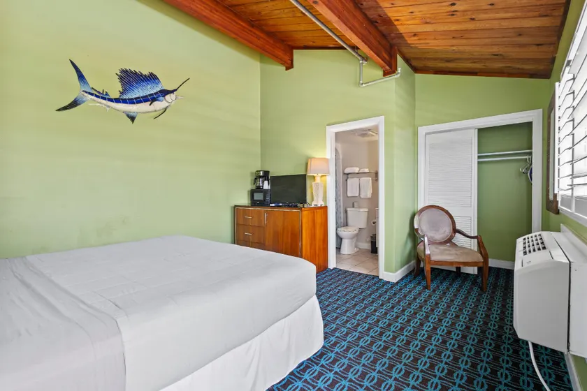 Oceanfront Inn, Inlet View Room, King Bed, #14 - Image 1